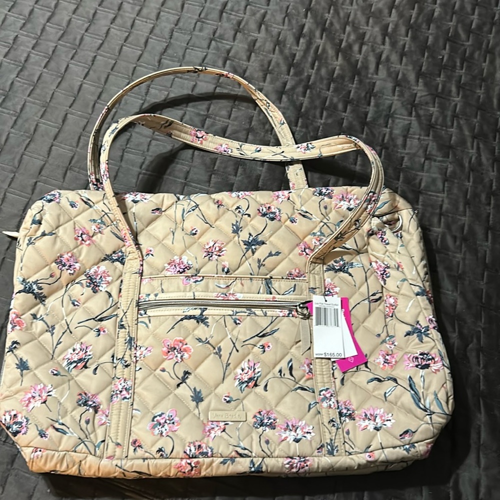 NWT lay flat travel duffel Vera Bradley